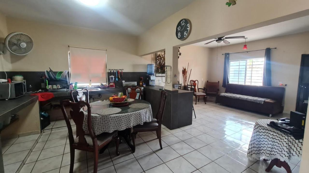 Casa A Pie De Playa Isla De La Piedra Apartment Mazatlán Exterior foto
