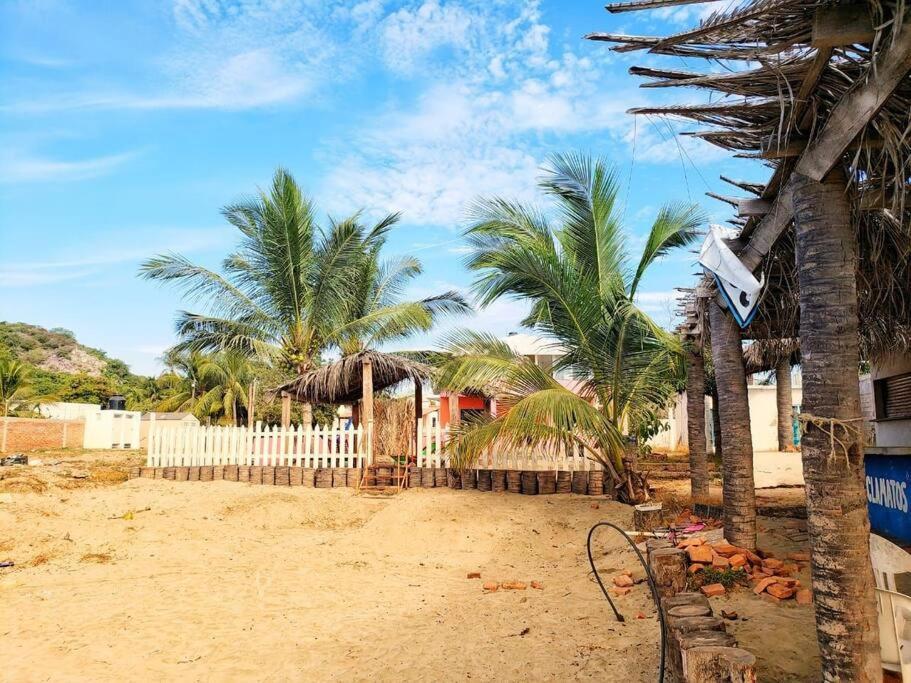 Casa A Pie De Playa Isla De La Piedra Apartment Mazatlán Exterior foto
